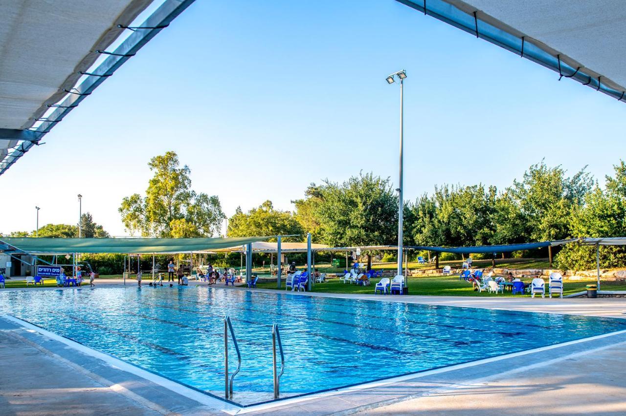 כפר הנופש קיבוץ גדות Kibbutz Gadot Galilean Resort Exterior photo